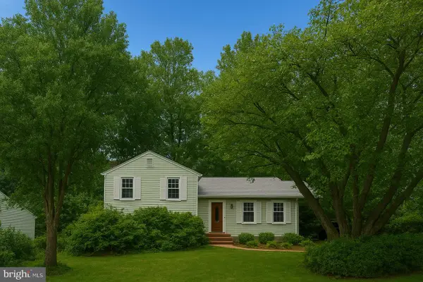 9303 Burnetta Dr, FAIRFAX, VA 22032