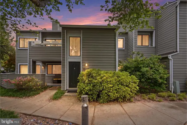 1907-b Villaridge Dr, RESTON, VA 20191