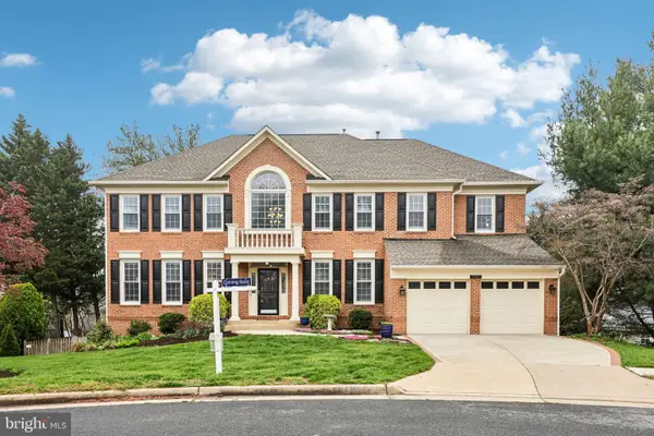 7902 Greenebrook Ct, FAIRFAX STATION, VA 22039