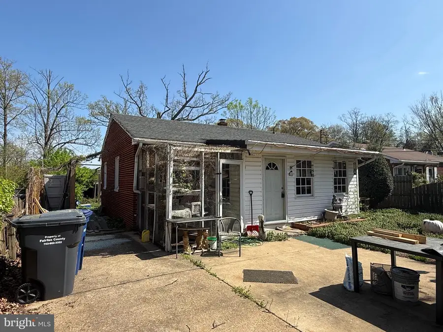 2622 Groveton St, Alexandria, VA 22306 - #2