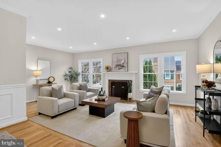 3005 Meeting St, Falls Church, VA 22044 - #2