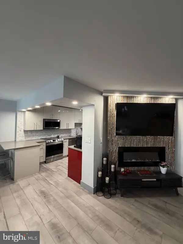 8340 Greensboro Dr #1007, MCLEAN, VA 22102