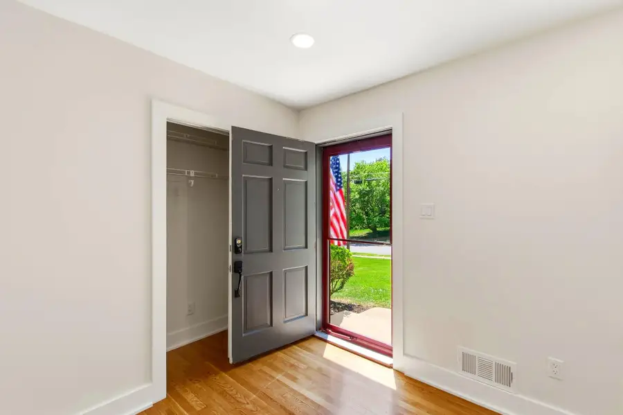 7708 Jansen Dr, Springfield, VA 22152 - #3