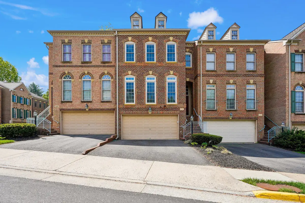 12484 Rose Path Cir, Fairfax, VA 22033 - #1