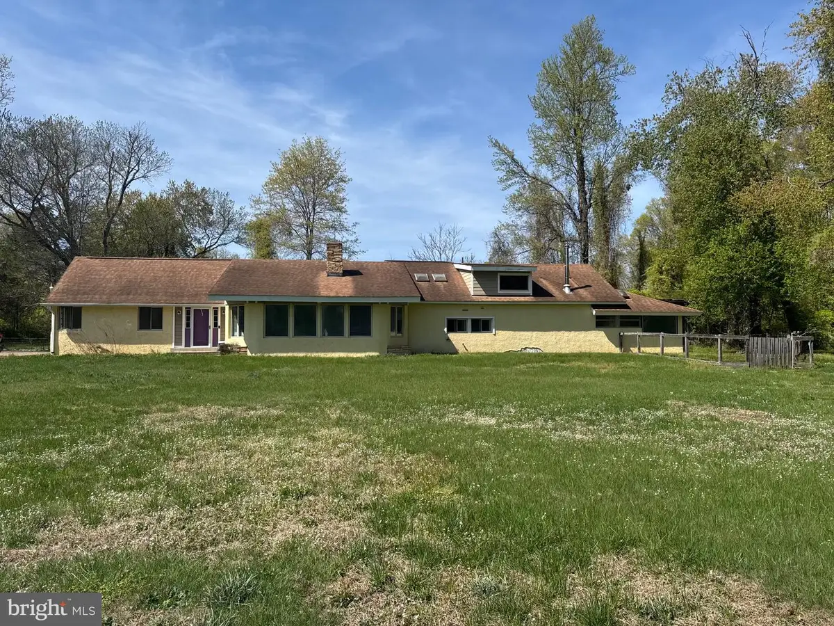 7019 Sheridonna Ln, Alexandria, VA 22310 - #1