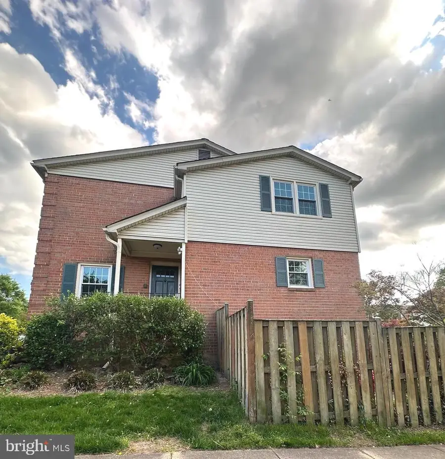 4524 Windsor Arms Ct, Annandale, VA 22003 - #2