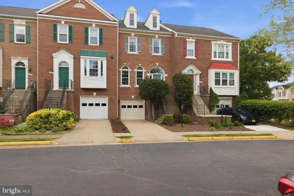 5809 Summerlake Way, Centreville, VA 20120 - #1