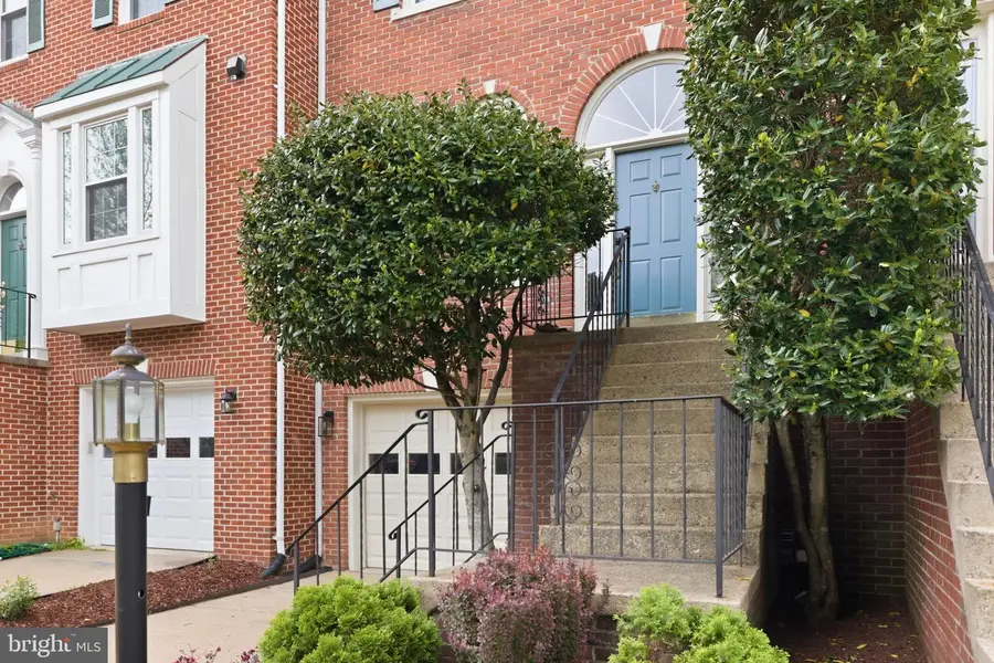 5809 Summerlake Way, Centreville, VA 20120 - #2