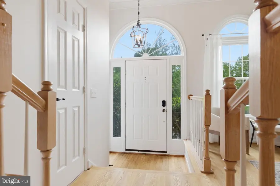 5809 Summerlake Way, Centreville, VA 20120 - #3