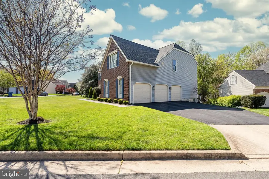 1518 Thurber St, Herndon, VA 20170 - #2