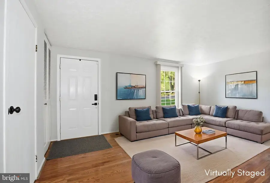 7625 Sheffield Green Way, Lorton, VA 22079 - #2