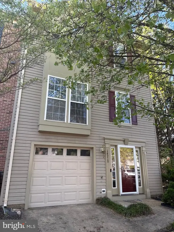 14210 Glade Spring Dr, CENTREVILLE, VA 20121