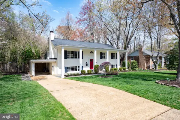 8907 Camden St, ALEXANDRIA, VA 22308