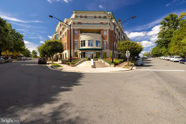 1450 Emerson Ave #g04-4, MCLEAN, VA 22101