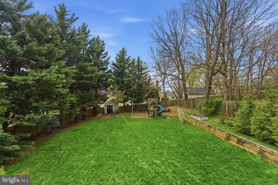 6445 Linway Ter Nw, McLean, VA 22101 - #3