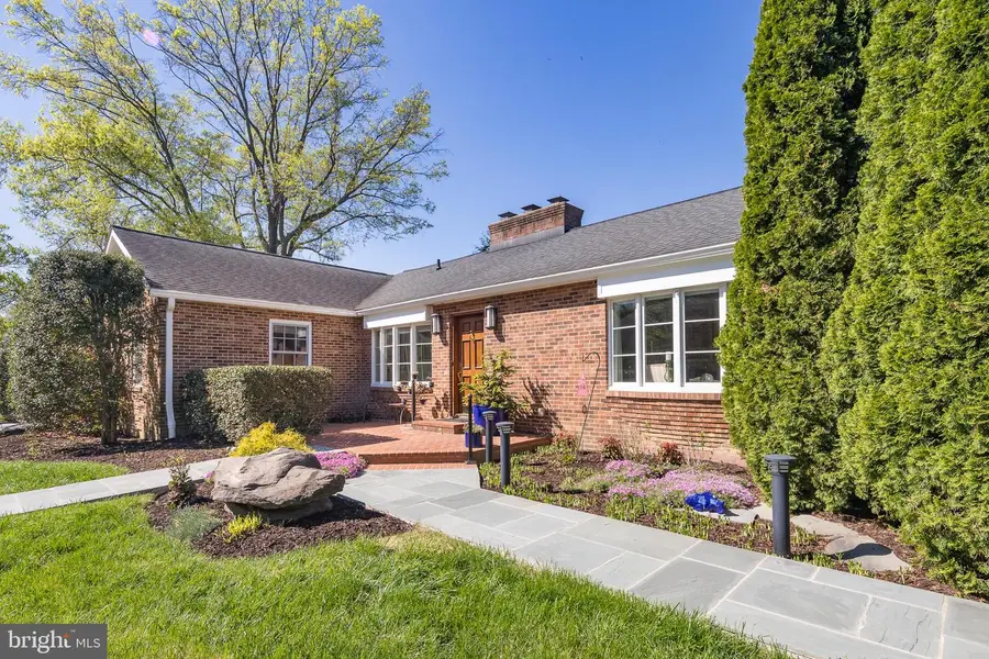 9352 Mount Vernon Cir, Alexandria, VA 22309 - #3