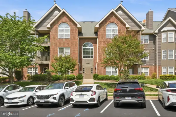 4116-g Monument Ct #204, FAIRFAX, VA 22033