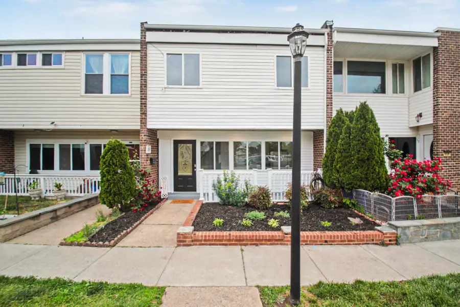1219 Alabama Dr, Herndon, VA 20170 - #2