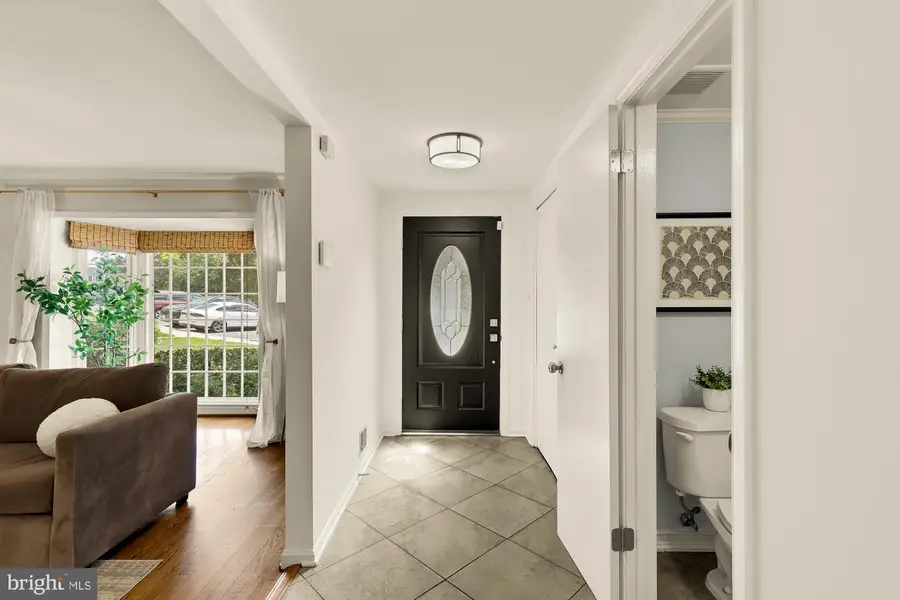 7416 Eldorado St, McLean, VA 22102 - #3