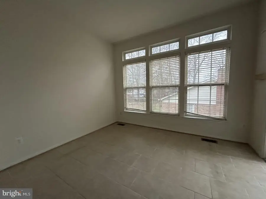 8477 Hallie Rose St, Alexandria, VA 22309 - #2