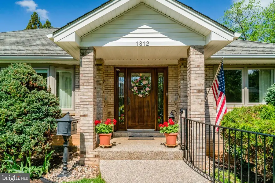 1812 Birch Rd, McLean, VA 22101 - #3