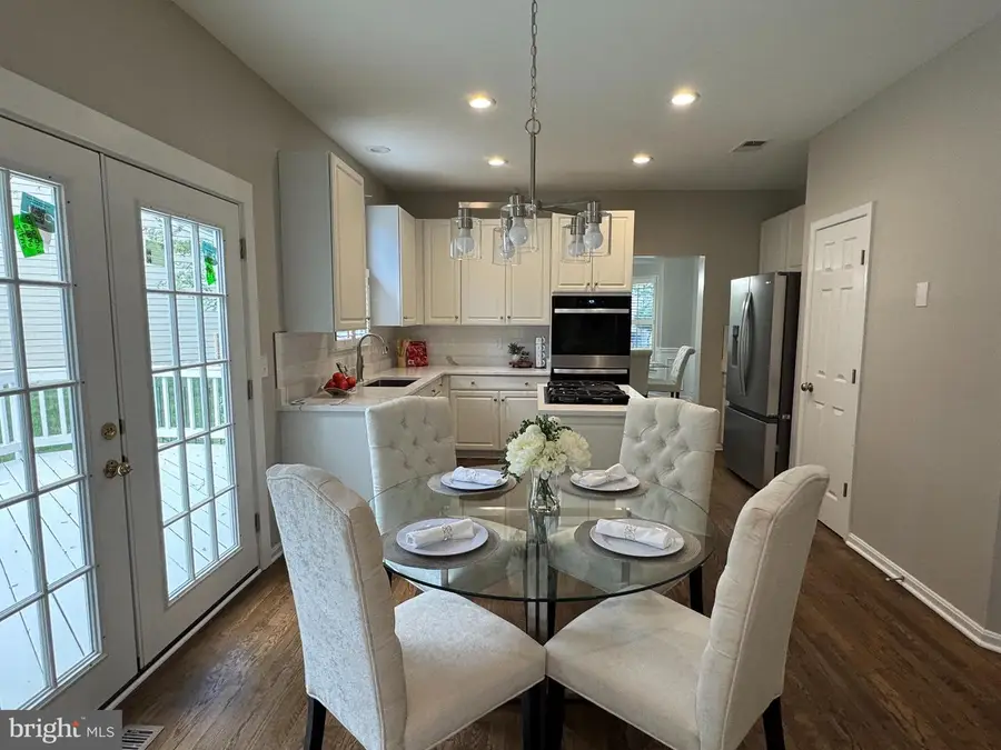 11400 Night Star Way, Reston, VA 20194 - #3
