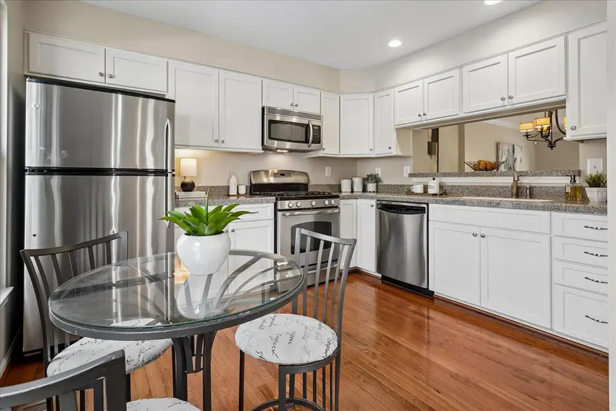 6556 Kelsey Point Cir, Alexandria, VA 22315 - #3