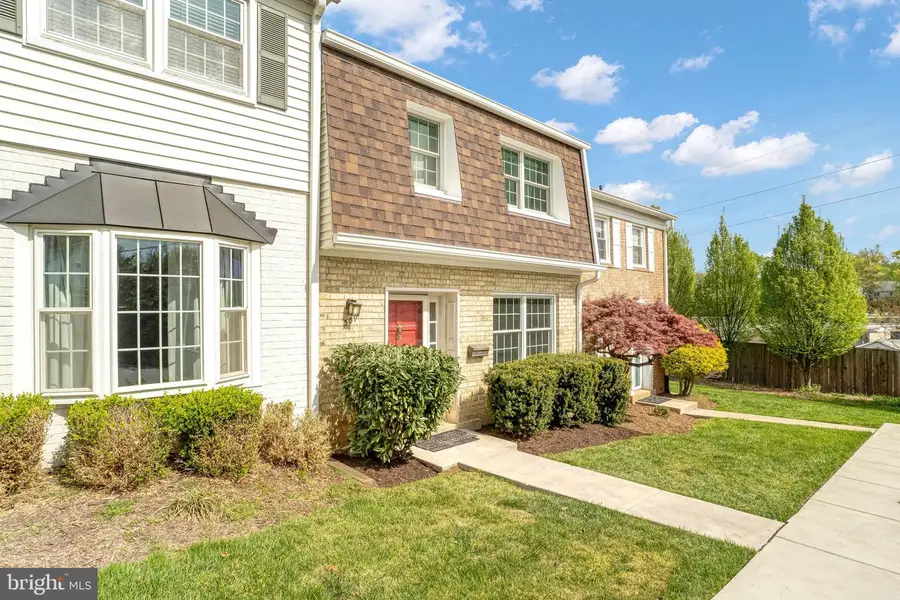 309 Center St N, Vienna, VA 22180 - #3