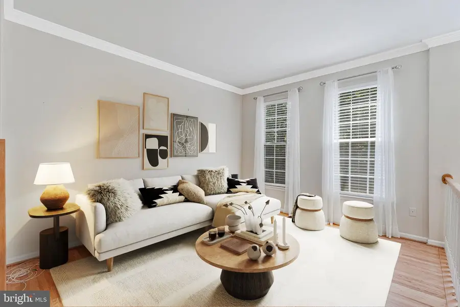 4112 Flower Box Ct, Fairfax, VA 22030 - #2