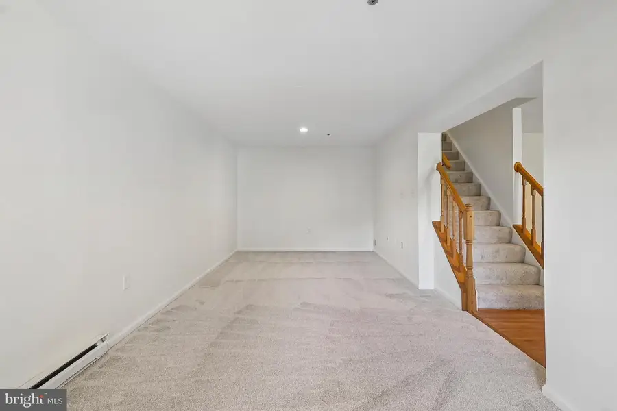 11791 Rockaway Ln #47, Fairfax, VA 22030 - #3