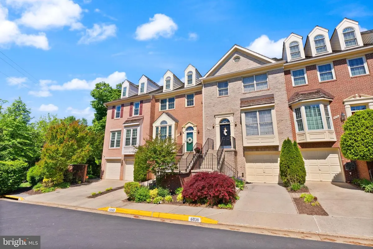 6040 Kelsey Ct, Falls Church, VA 22044 - #1