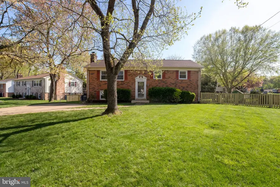 7800 Hayfield Rd, Alexandria, VA 22315 - #3