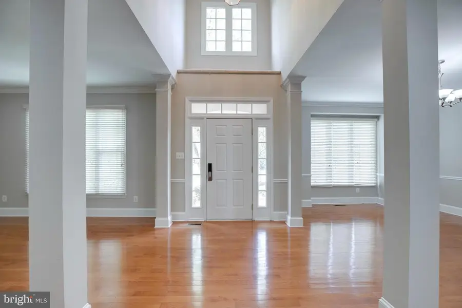 4755 Sun Orchard Dr, Chantilly, VA 20151 - #2