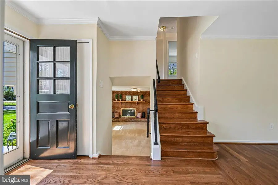 8722 Higdon Dr, Vienna, VA 22182 - #3