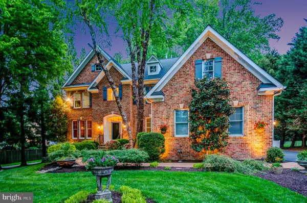 2961 Wilson Ave, OAKTON, VA 22124