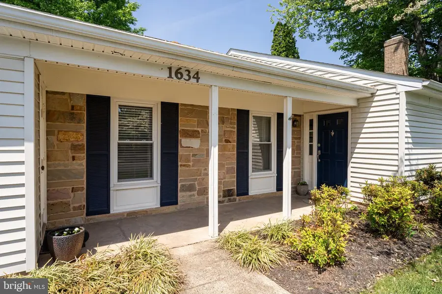 1634 Nathan Ln, Herndon, VA 20170 - #3