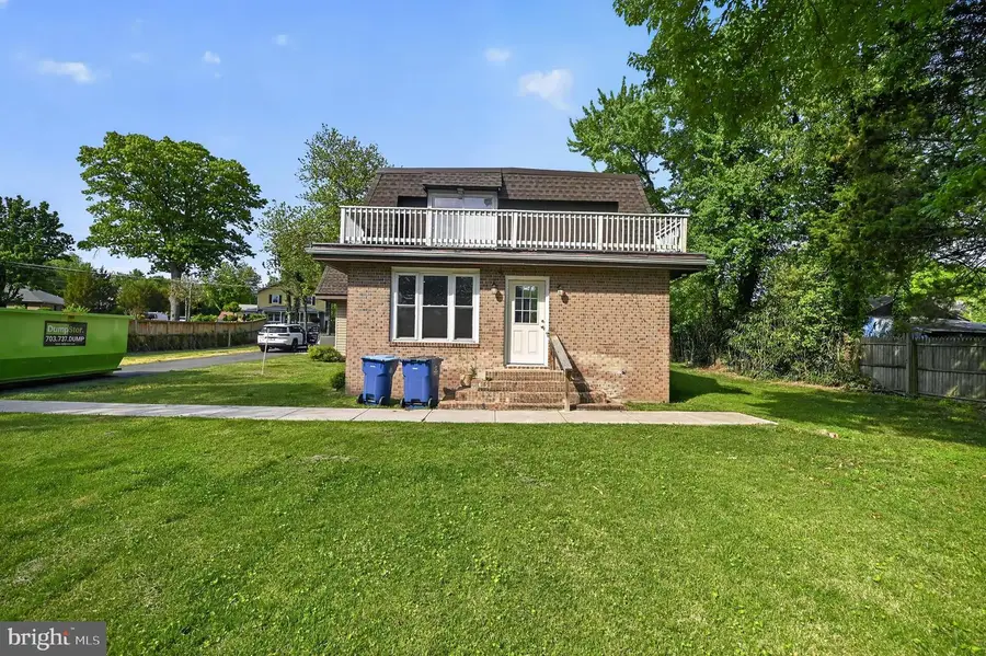 6309 Steinway St, Alexandria, VA 22315 - #2