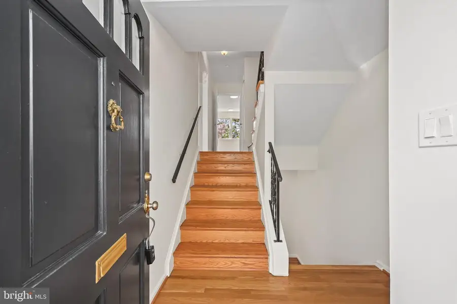 1519 Belle Haven Rd, Alexandria, VA 22307 - #2