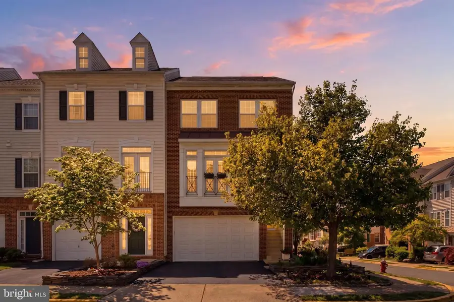 7819 Locust Leaf Ln, Alexandria, VA 22315 - #2