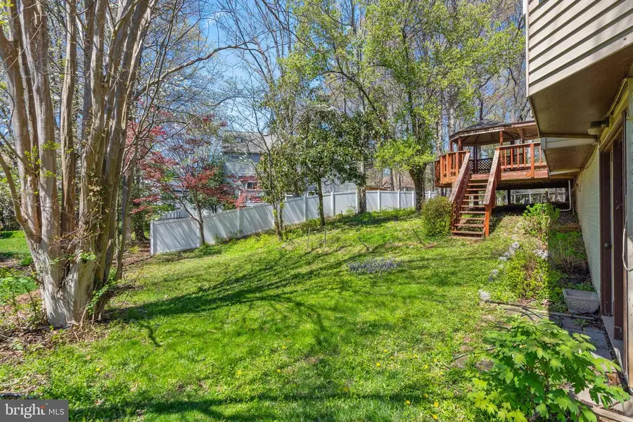 5408 Kennington Pl, Fairfax, VA 22032 - #3