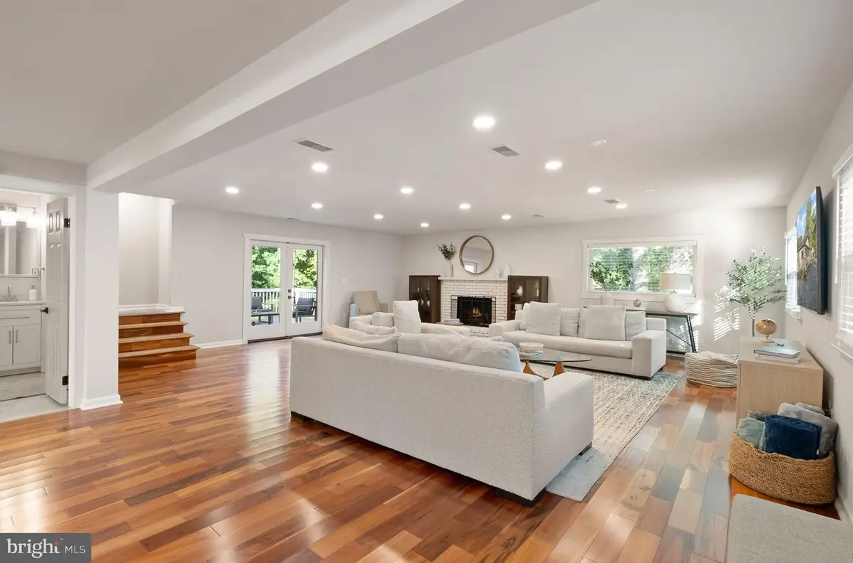 7324 Auburn St, Annandale, VA 22003 - #1
