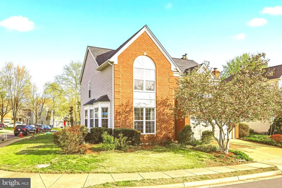 5804 Stone Creek Dr, Centreville, VA 20120 - #2