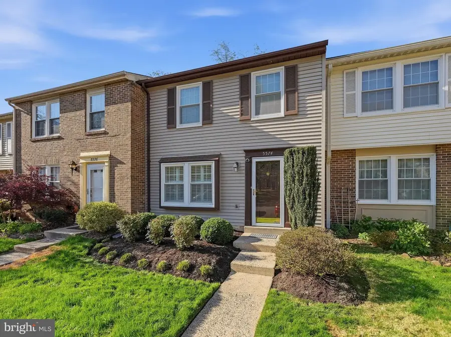 5574 Caithness Ct, Fairfax, VA 22032 - #3