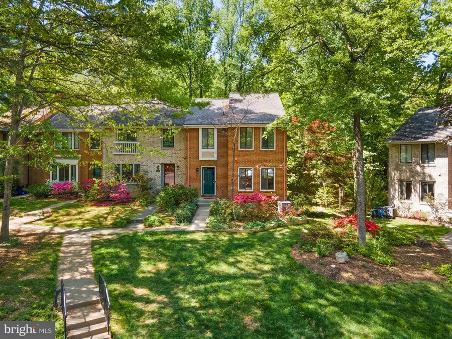 2024 Swans Neck Way, Reston, VA 20191 - #2