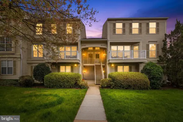 8200 Catbird Cir #201, LORTON, VA 22079