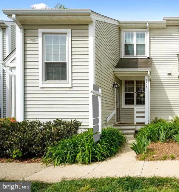 2914 Yarling Ct, FALLS CHURCH, VA 22042