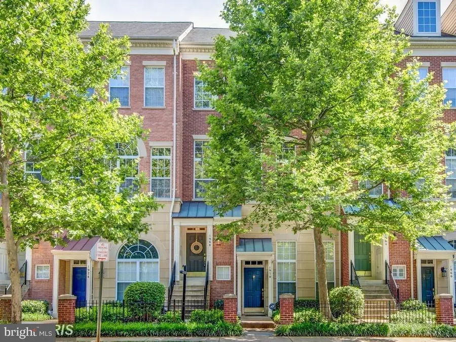 1895 Crescent Park Dr #109a, Reston, VA 20190 - #3