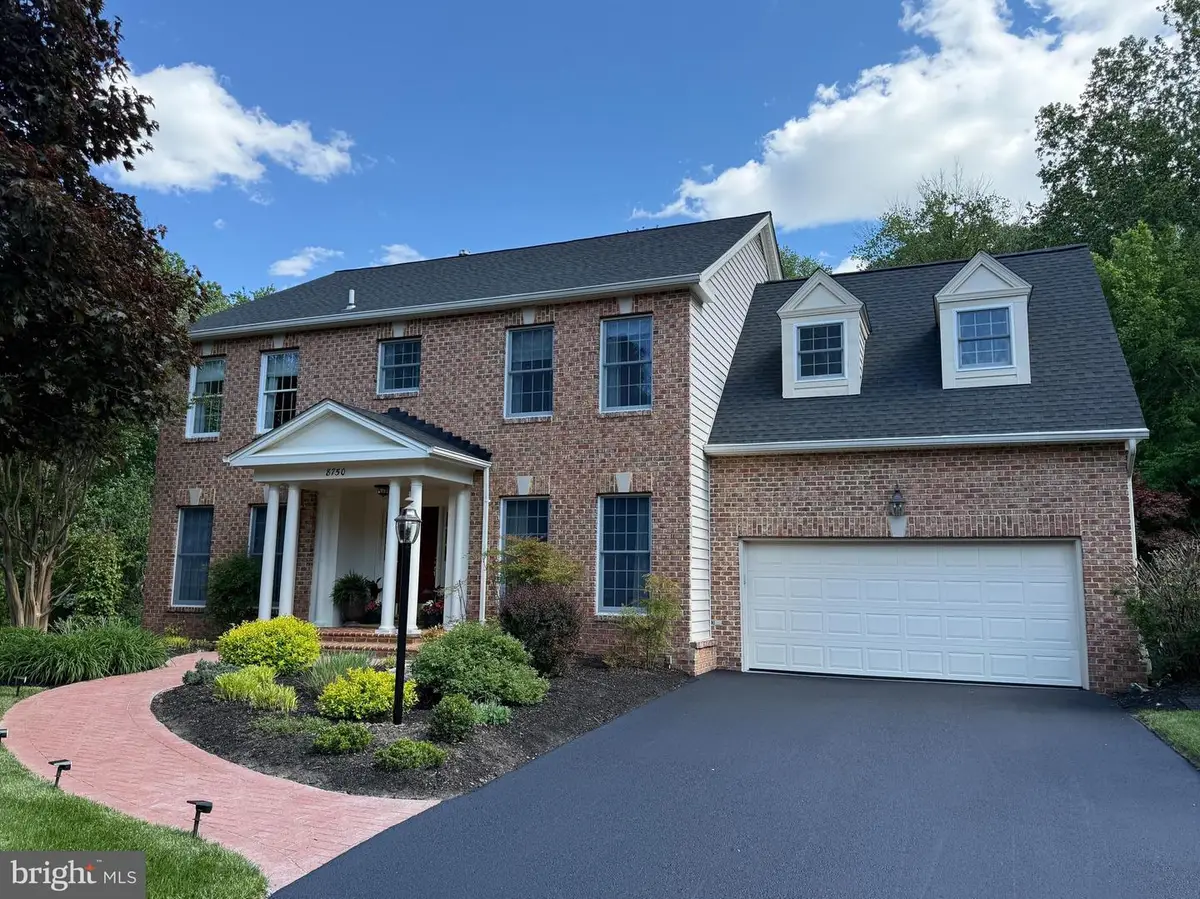 8750 Copeland Pond Ct, Fairfax, VA 22031 - #1