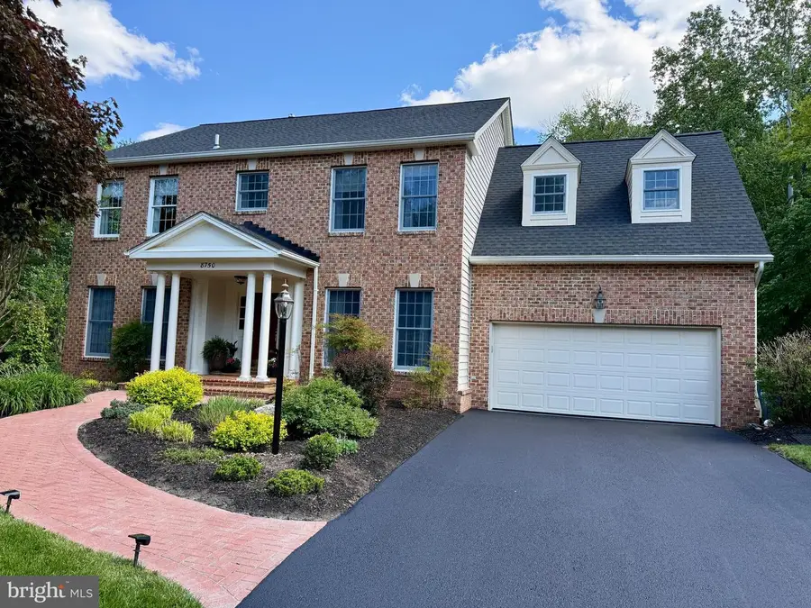 8750 Copeland Pond Ct, Fairfax, VA 22031 - #2