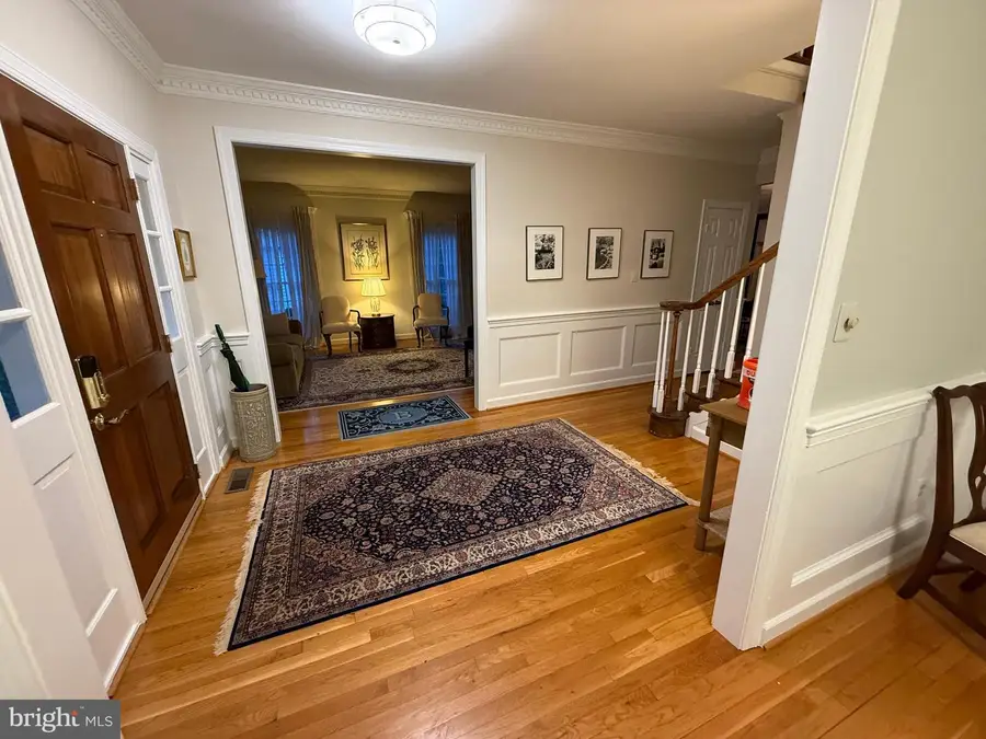 8750 Copeland Pond Ct, Fairfax, VA 22031 - #3